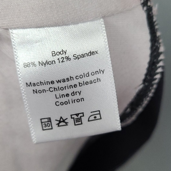 ALO YOGA Black Pants Contrast Waistband - Picture 5 of 5